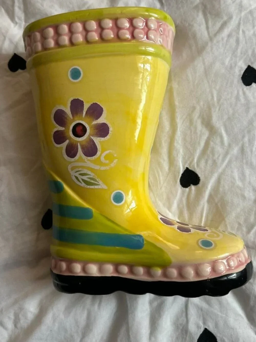 N/A yellow ceramic